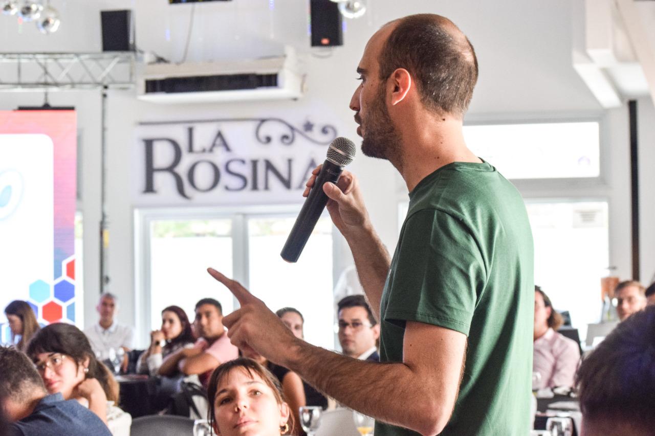 c7e84285-c58f-4c11-b869-a26a7933e369