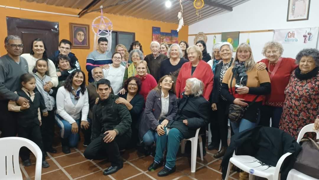 922d35a1-bfae-43c1-bde3-6ac1e37b6006