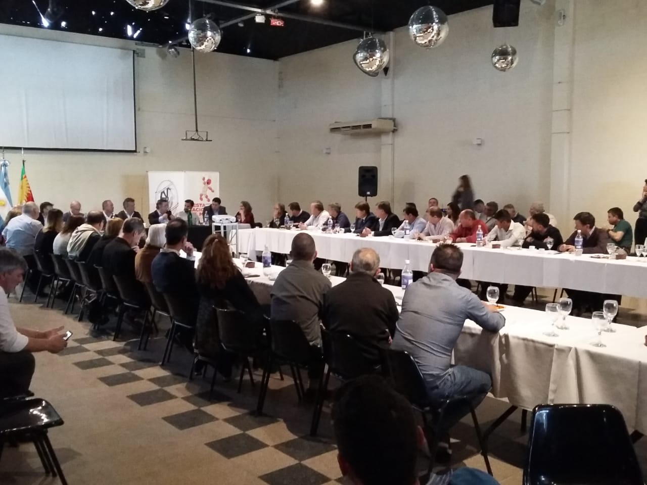 b27ef502-1917-4076-9a3d-0da134f9d578