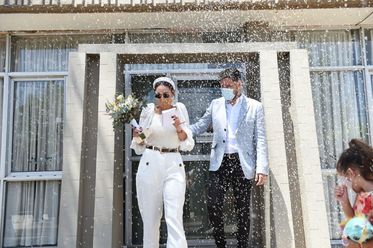 eaf7db25-89ec-443a-b05a-0a53c4d91b15