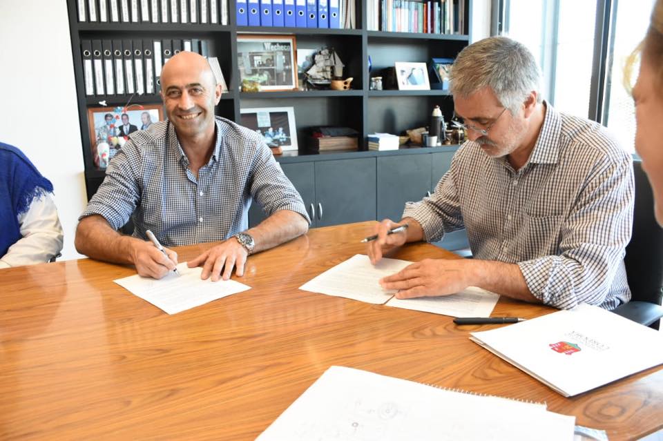 40402780_858508110939862_122519018769743872_n