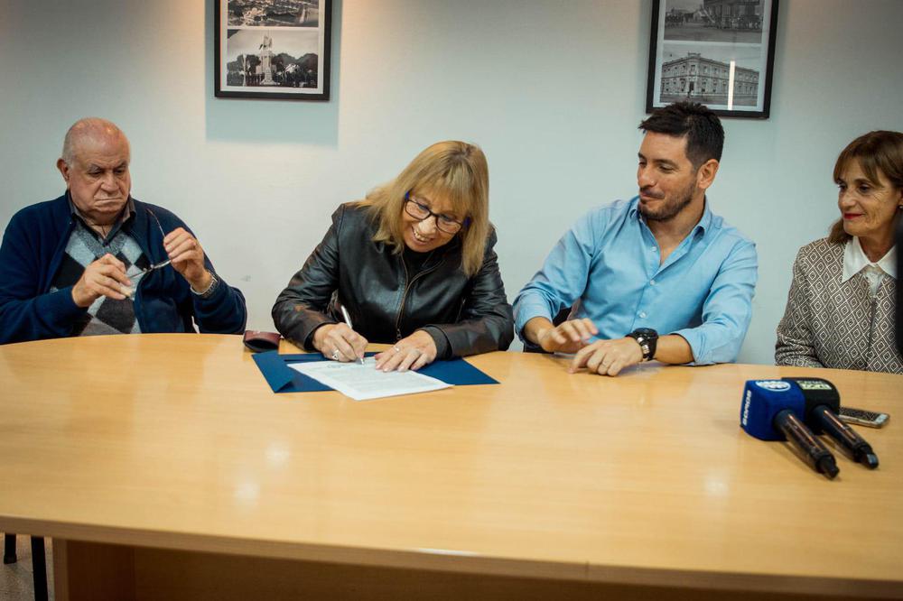 eac6e455-2162-4ce8-bb6d-549c789fd6a5