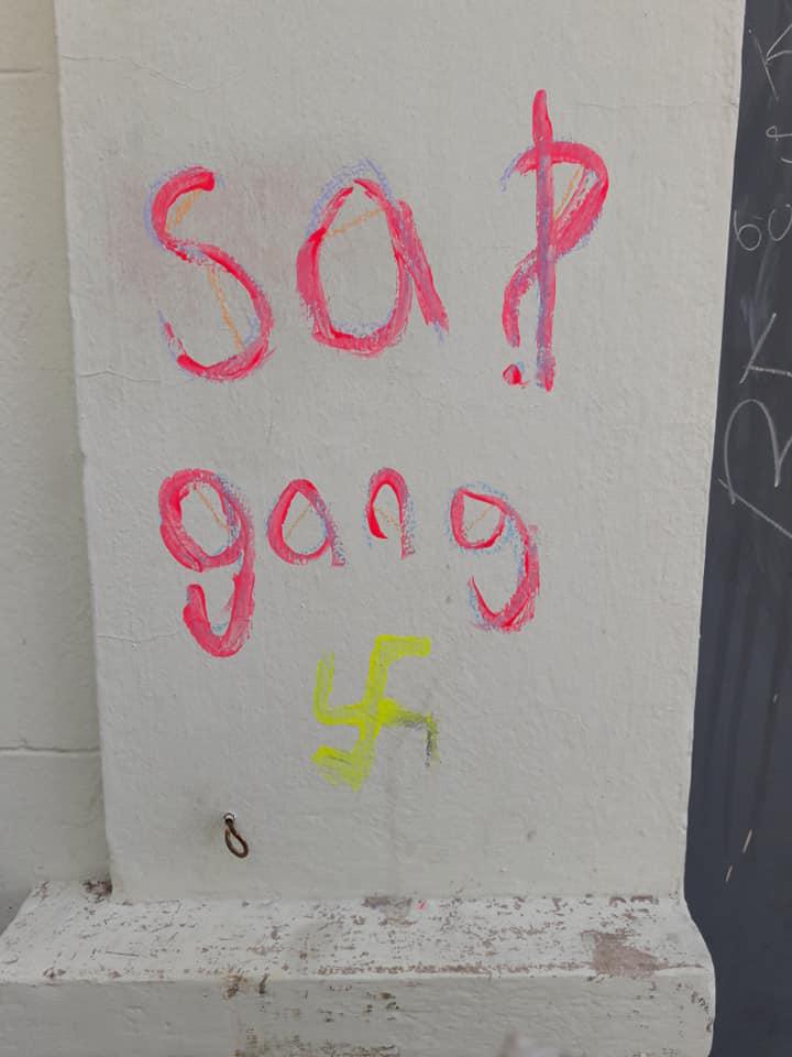 121456098_10217978796525723_2865452736294088616_n