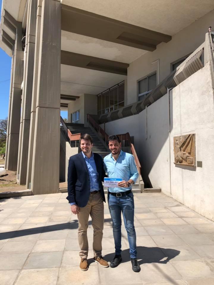 43951908_1978334695799394_7677390780473802752_n