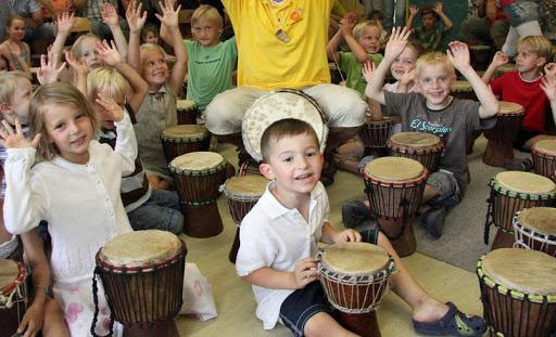 SOCIALES percusión