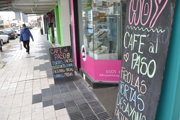 LOCALES Dulce pastel