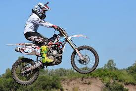 moto río