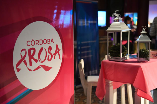 Laura-Jure-participó-de-el-dia-de-la-prevencion-precoz-del-cáncer-de-mama12