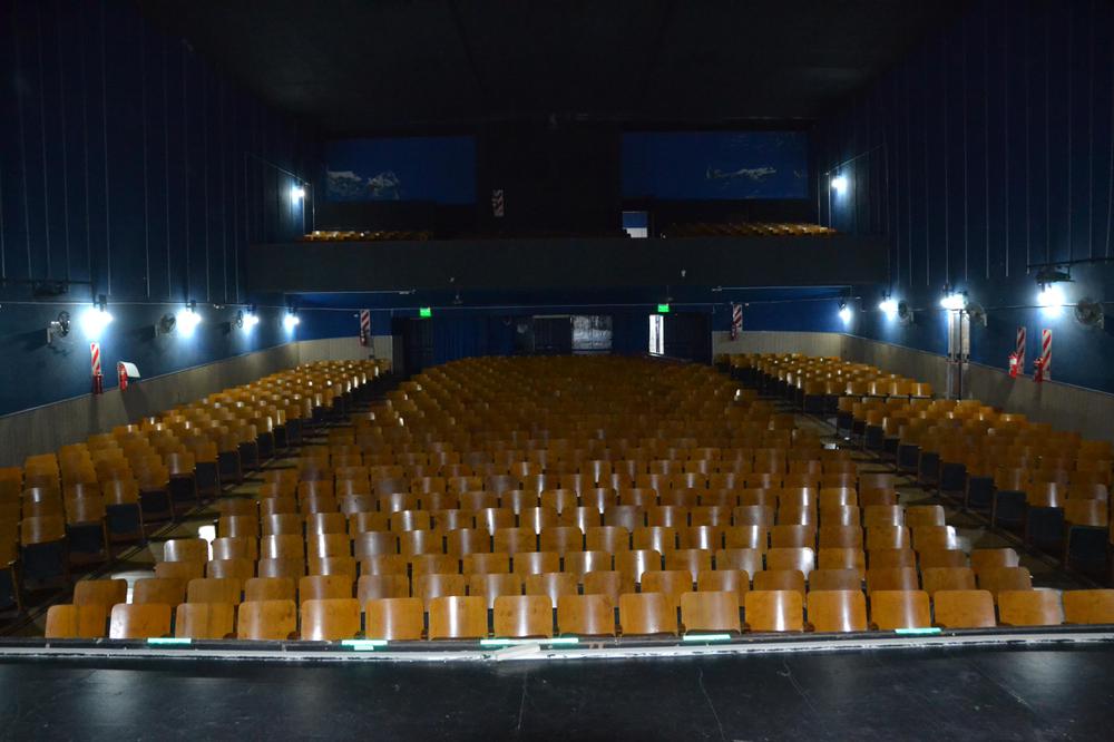 LOCALES Cine