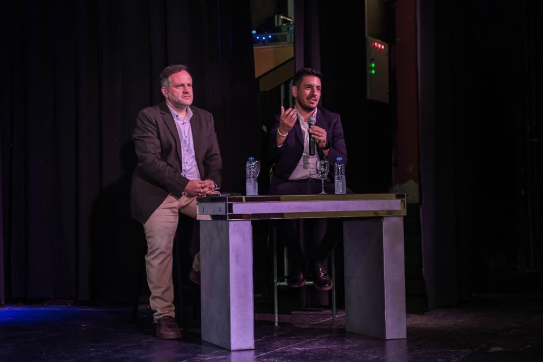 LOCALS-UNIVERSIDAD 2