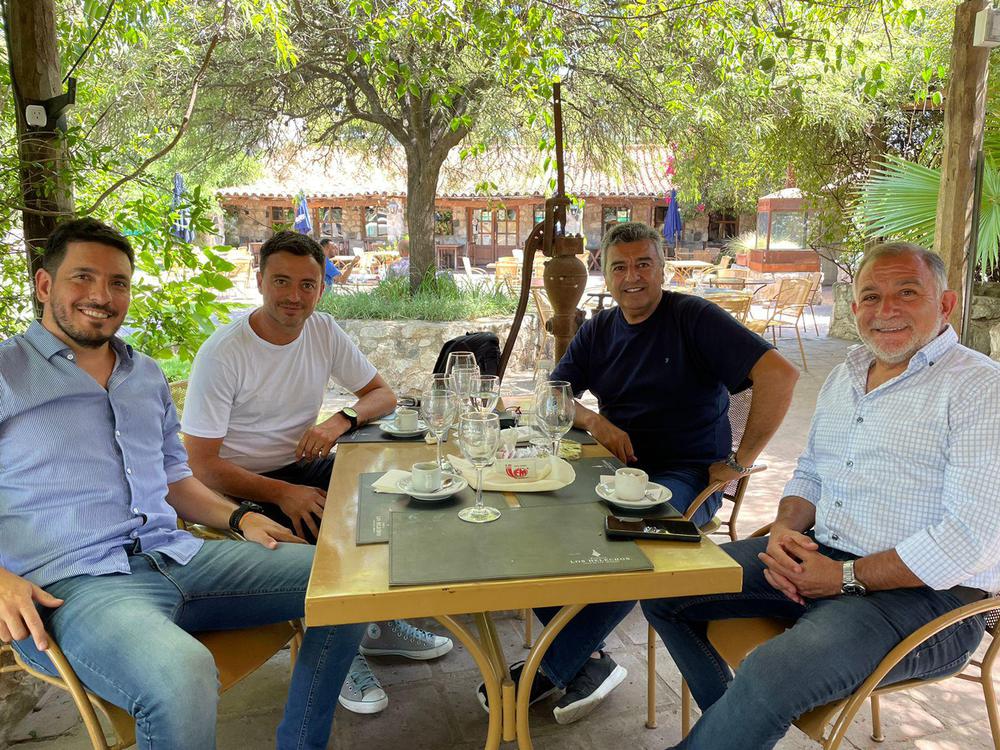 REUNIÓN POLITICA