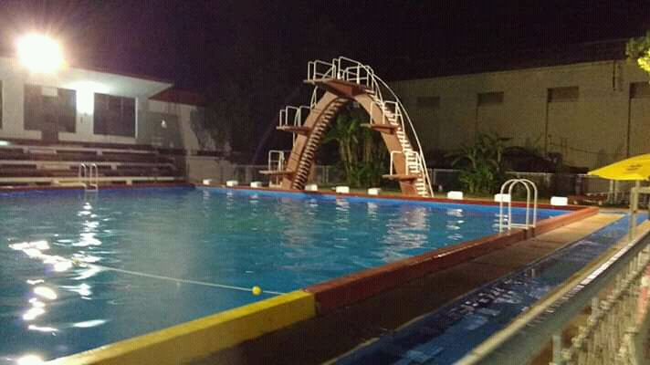 LOCALES - Pileta