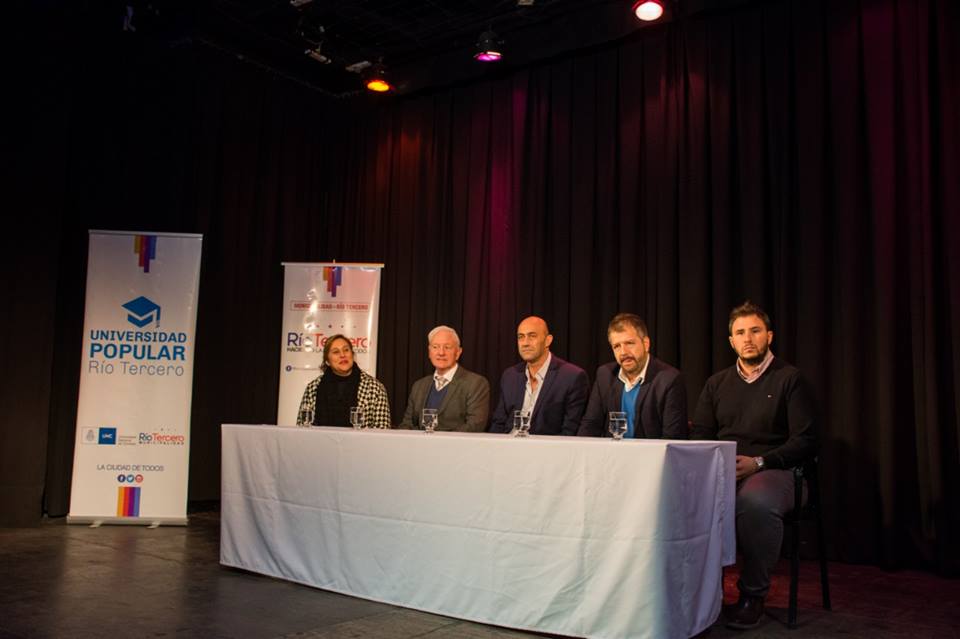 38885415_834034126720594_6213279825616961536_n