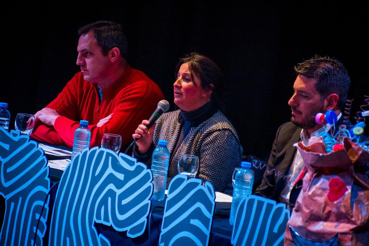 c8ec1ffd-e02f-4758-9836-1a70dde1a2ad