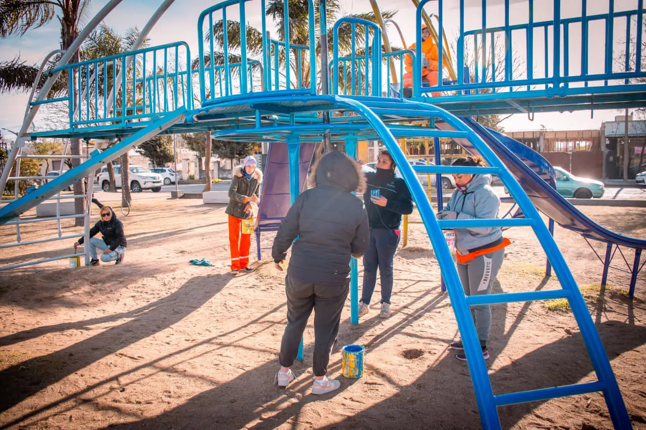 PASEO DEL RIEL