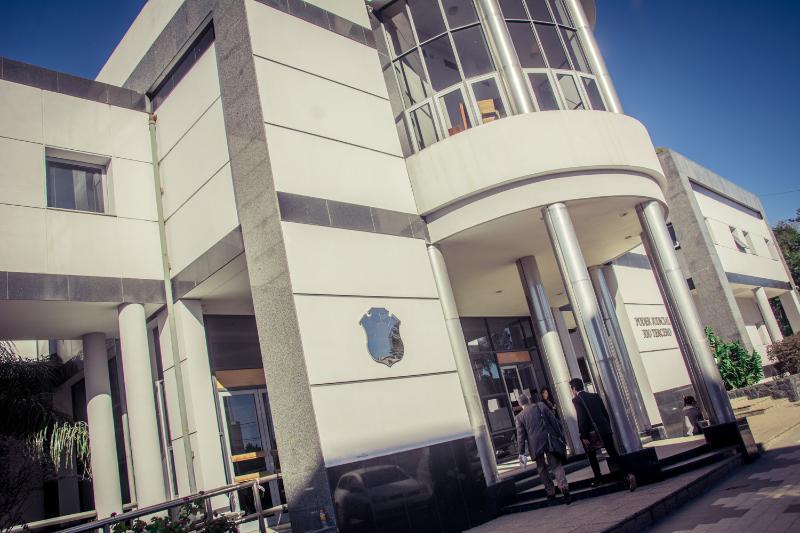 tribuna - tribunales (4 de 5)