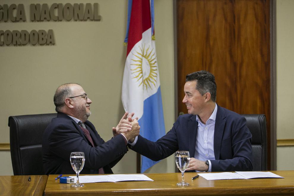 Firma-convenio-UTN_29