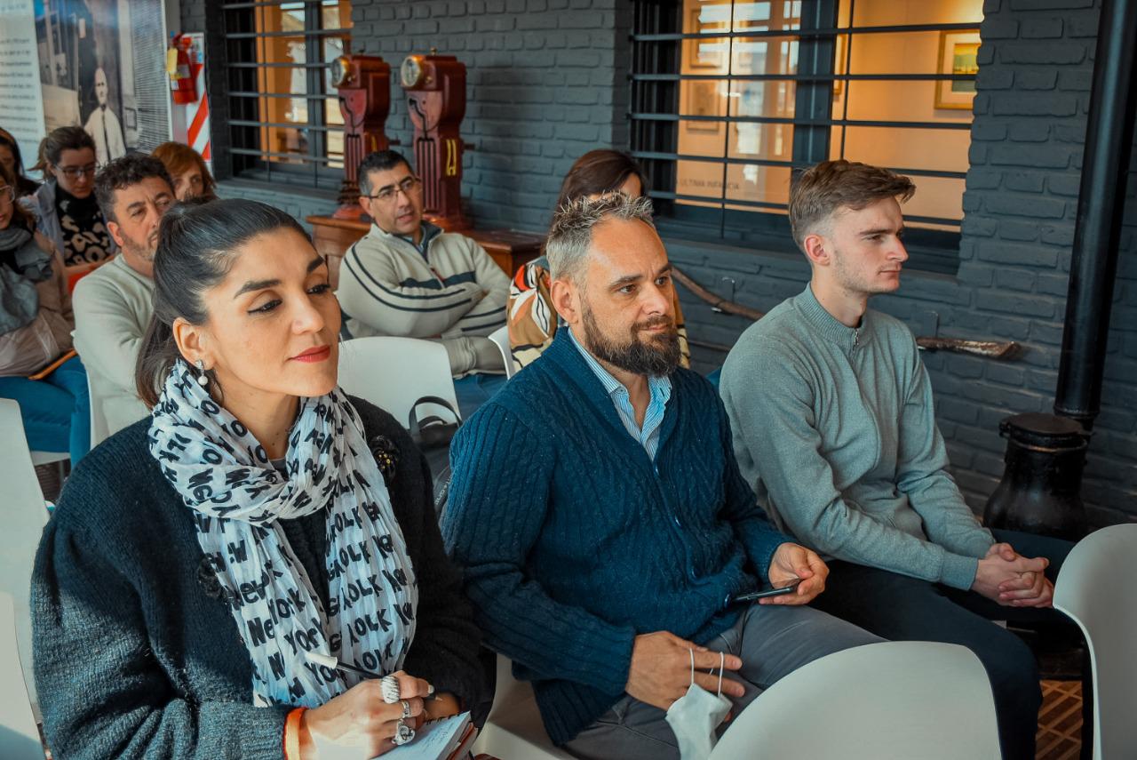 671671d8-851d-4dc5-83b0-f6c67a3888ca