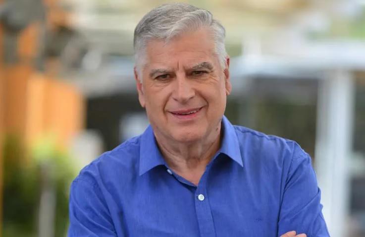 carlos-gutierrez