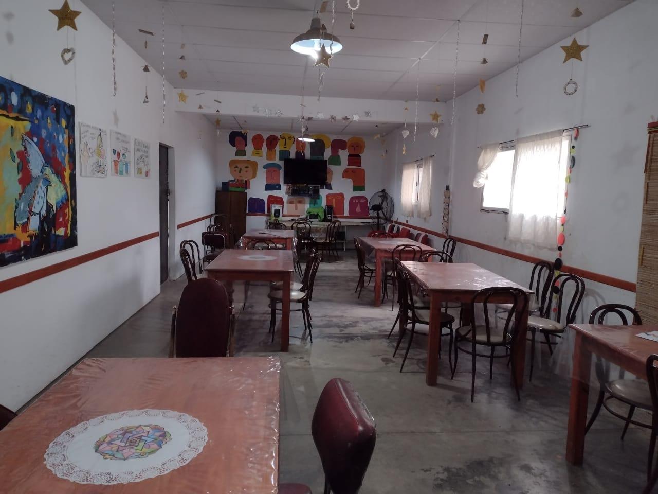 LOCALES apahud 24