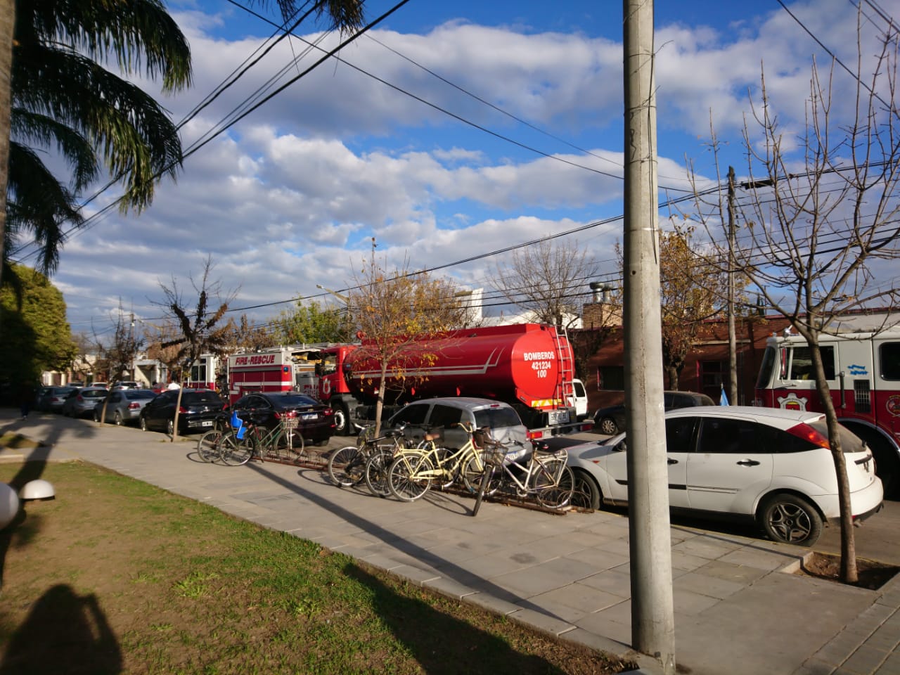 897f6ec6-f1bf-4dd3-9ca7-b4375006f1ba