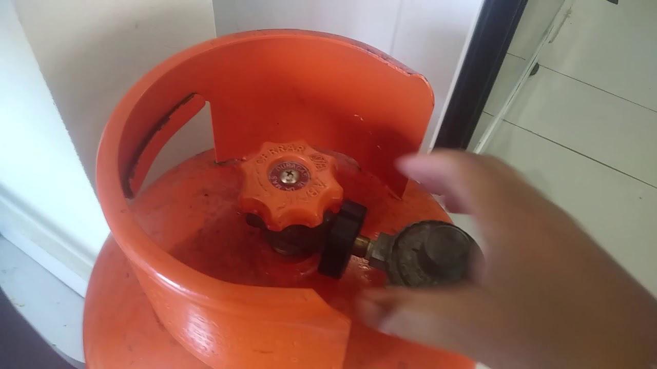 Gas