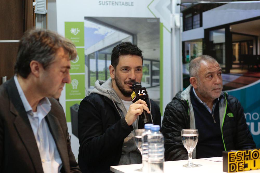 7ed4fa58-6e63-496a-8bf2-ac2de095fde6