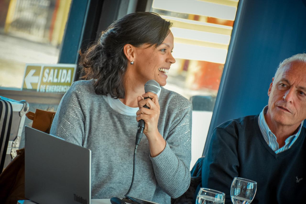 e9d01843-4d39-47bf-bea3-557a3a6769f6