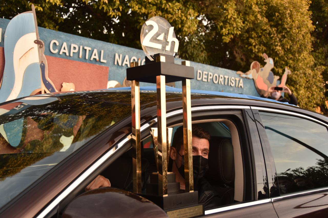 f838d483-e431-4202-88d6-7e70054ad819