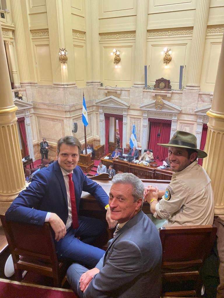 4c7dc4f6-40da-4c57-86e2-1a27de4bf48e