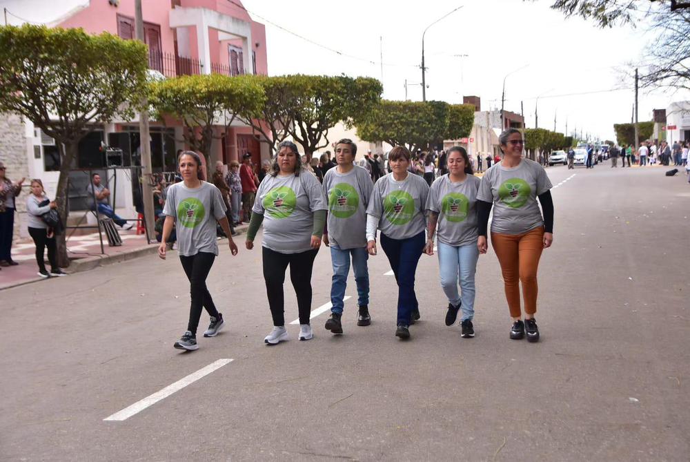 b1b60105-8787-4961-a36b-d88a13f8fdff