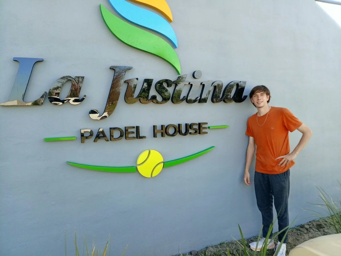 LA JUSTINA PADEL