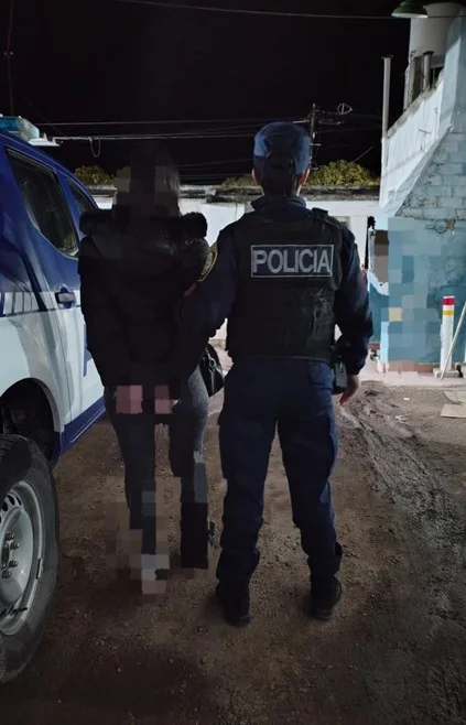 POLICIA 4