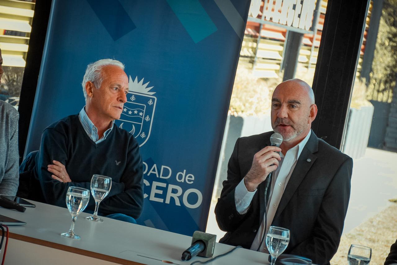 d6af47dd-ce60-4e52-a4a6-3b8769648e64