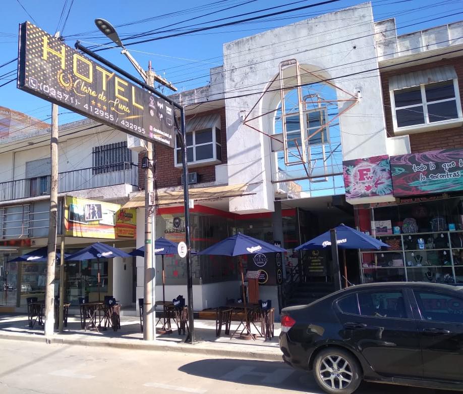 LOCALES - Hotel