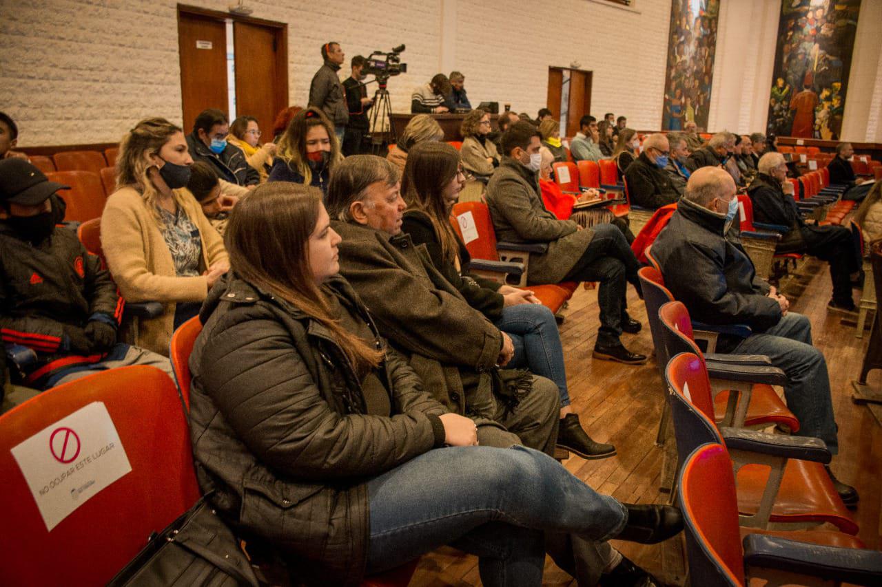 09c313da-79c1-43a6-933d-12e0073a9dbd