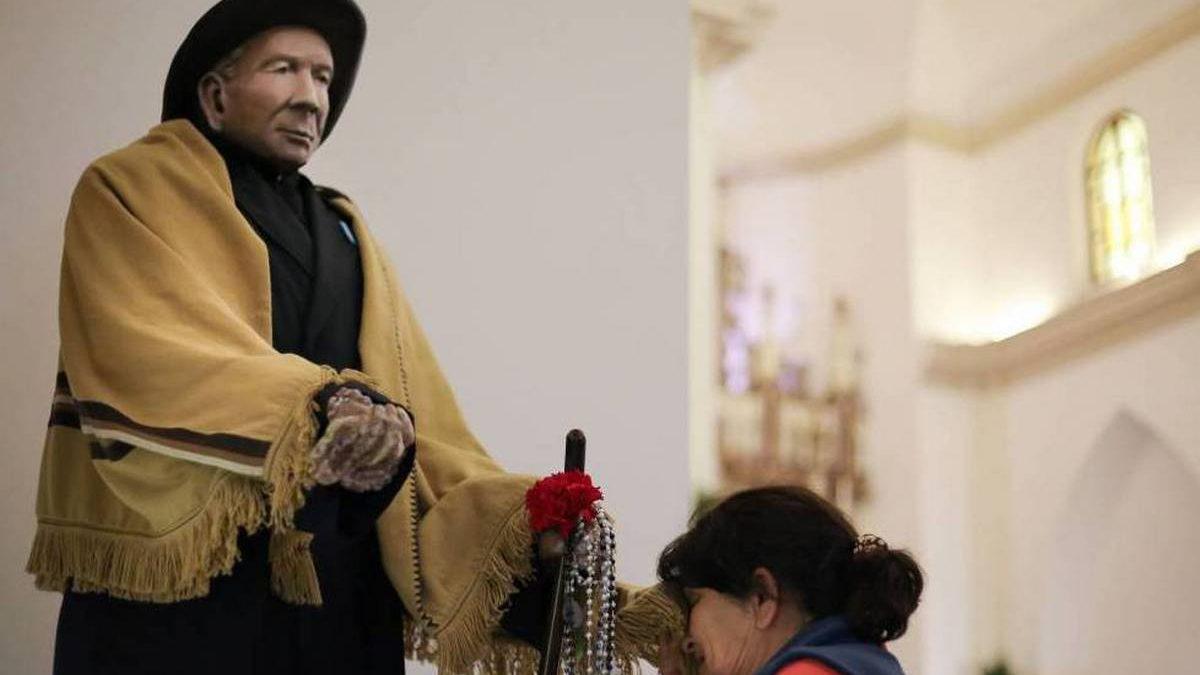 PONCHO BROHERIANO