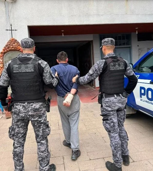 POLICIA 3