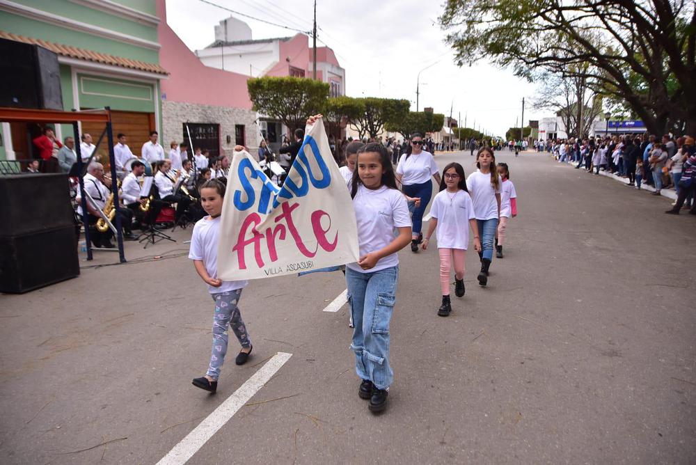 08ed5104-a877-46a7-b9f6-fb575ae79317