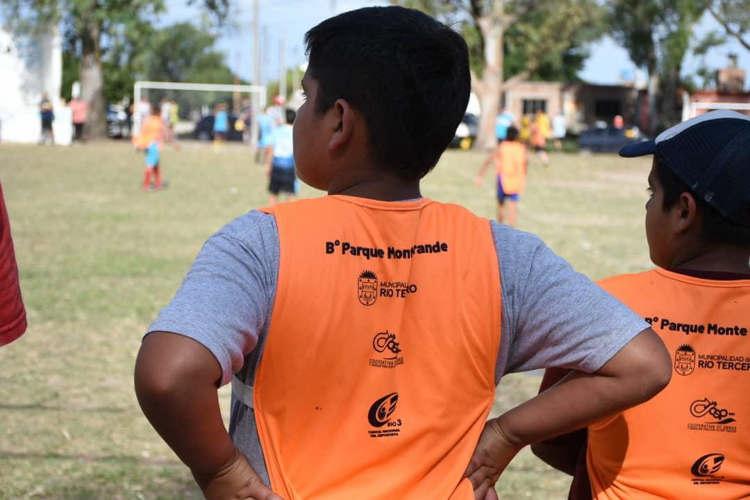 c609b896-f393-44b5-b98c-415062604796