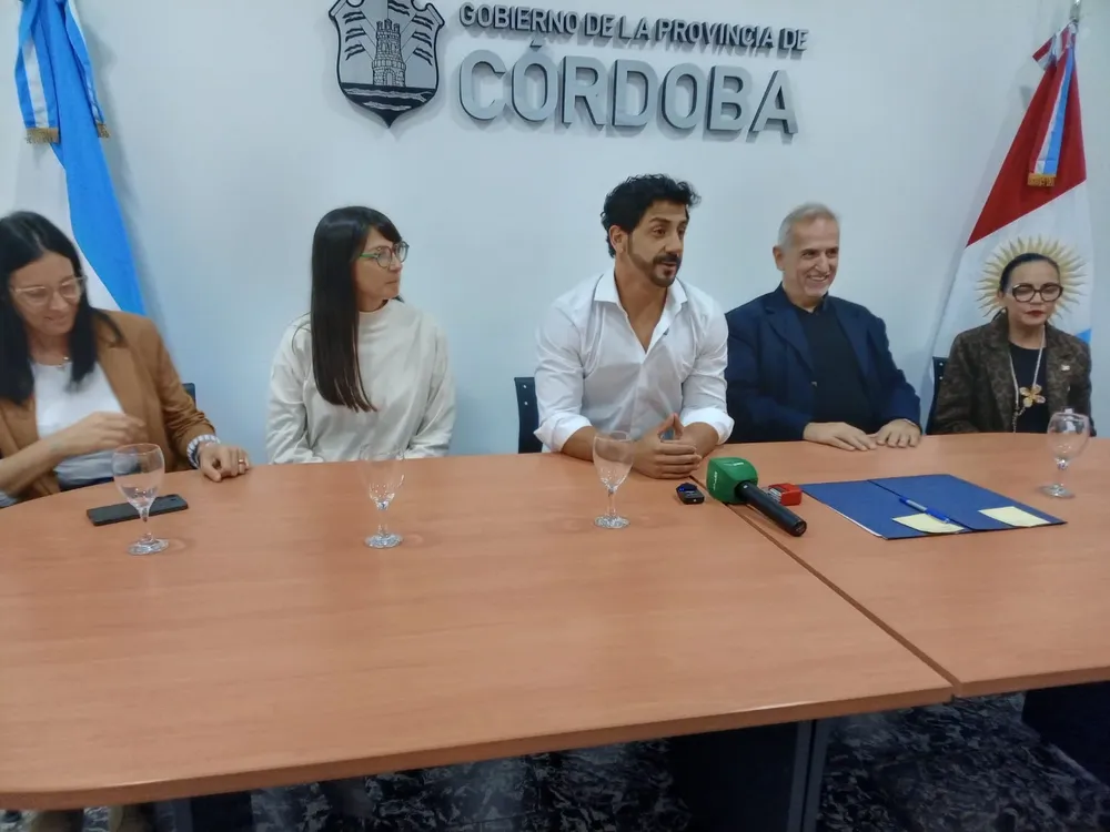 MARCOS ROJAS 4