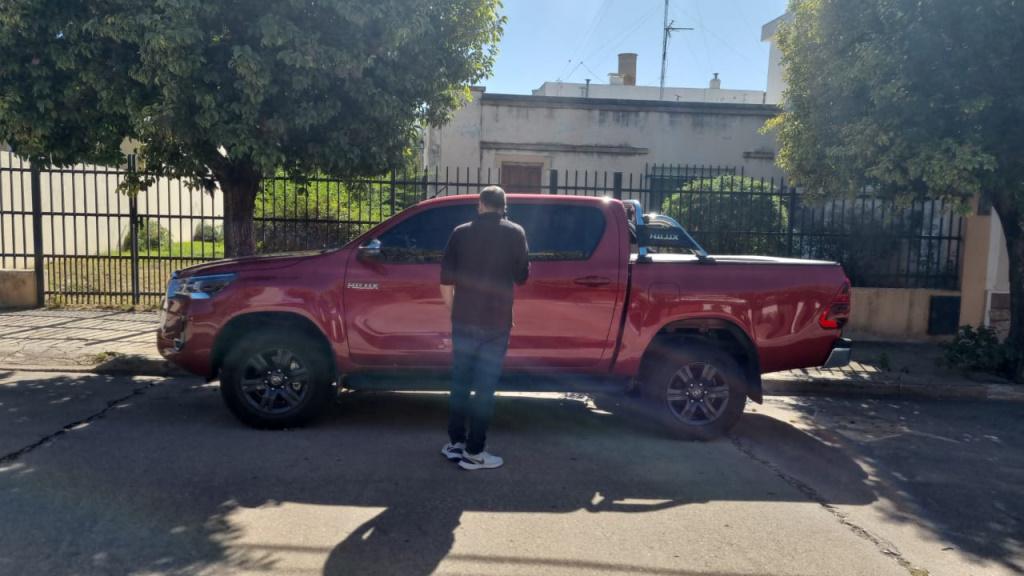 POLICIALES Camioneta