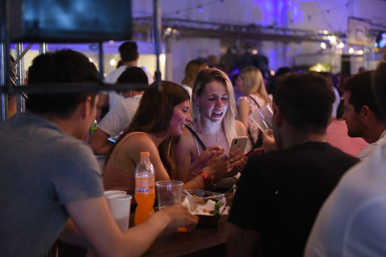 fa956296-a08b-455d-a1aa-adfce68eb053