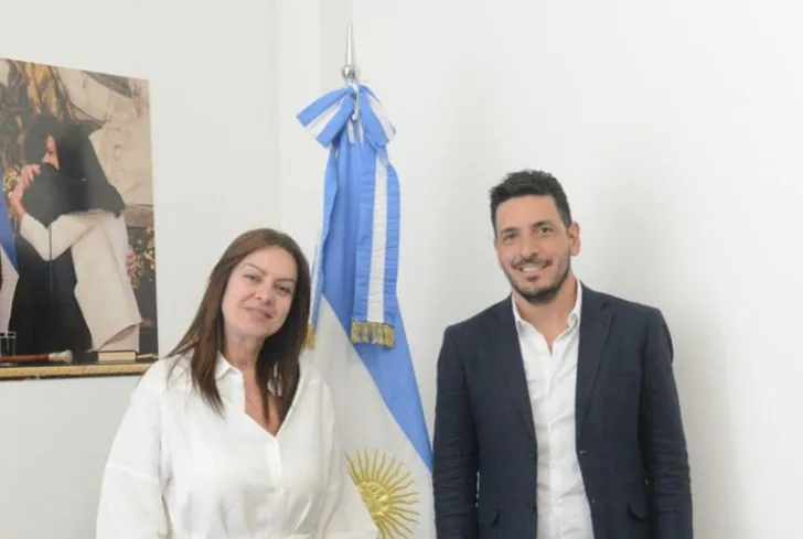 FERRER CON PETOVELLO