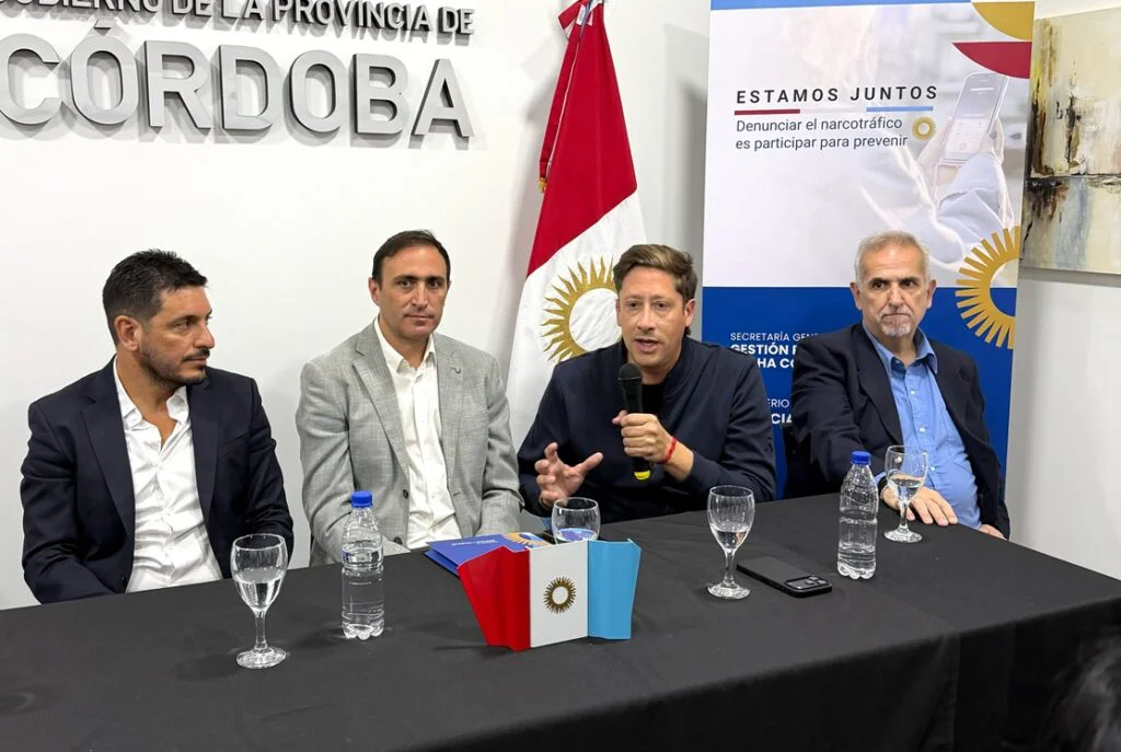 Estamos-Juntos-Portada-Final3-1-1024x687