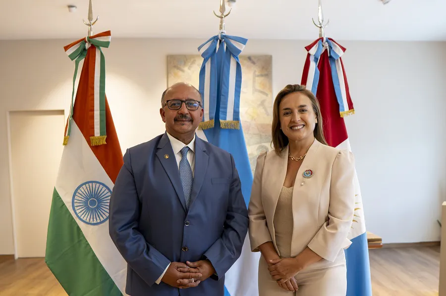 Emb.-de-la-India-1