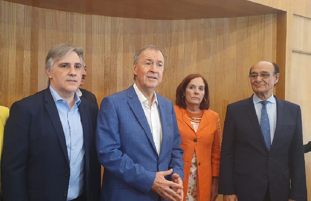 multimedia.normal.93aa0de3d9cd86d6.73636869617265747469206c6c6172796f7261206279206c6e6d5f6e6f726d616c2e6a7067