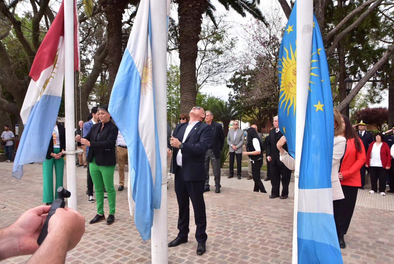 48581afe-323b-4123-9611-d467a0081539