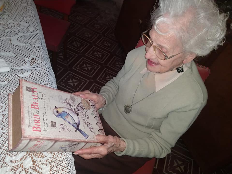 100 años de Ninfa bibliotecaria