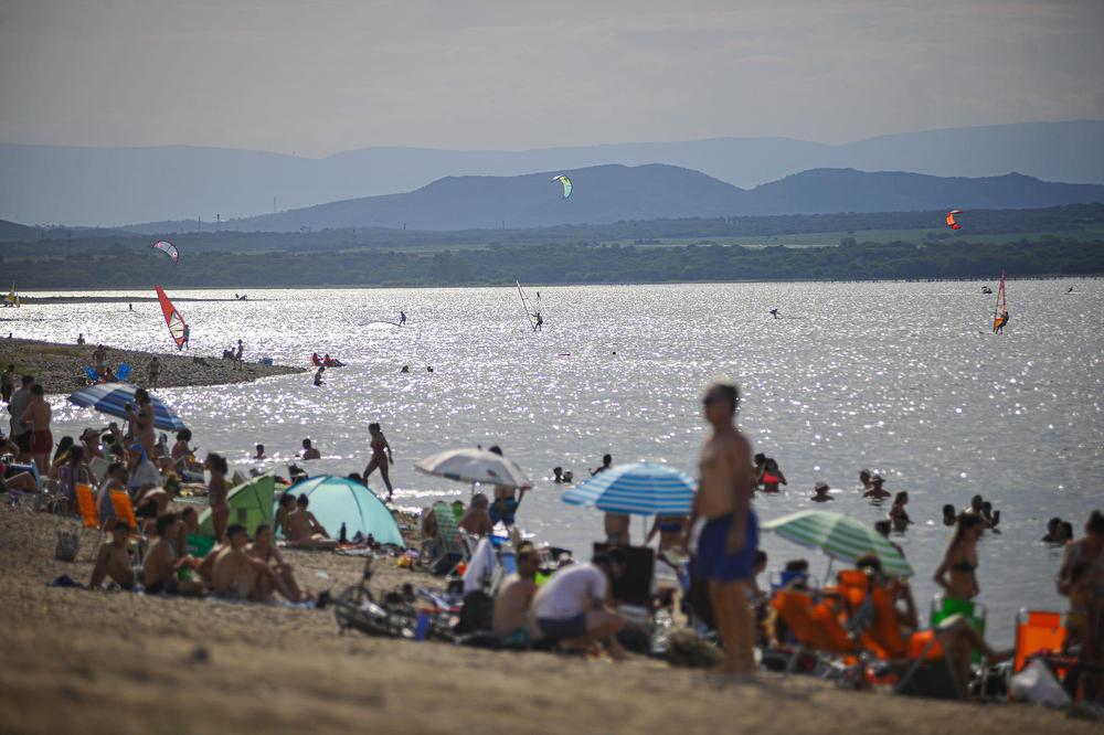 REGIONALES Lago